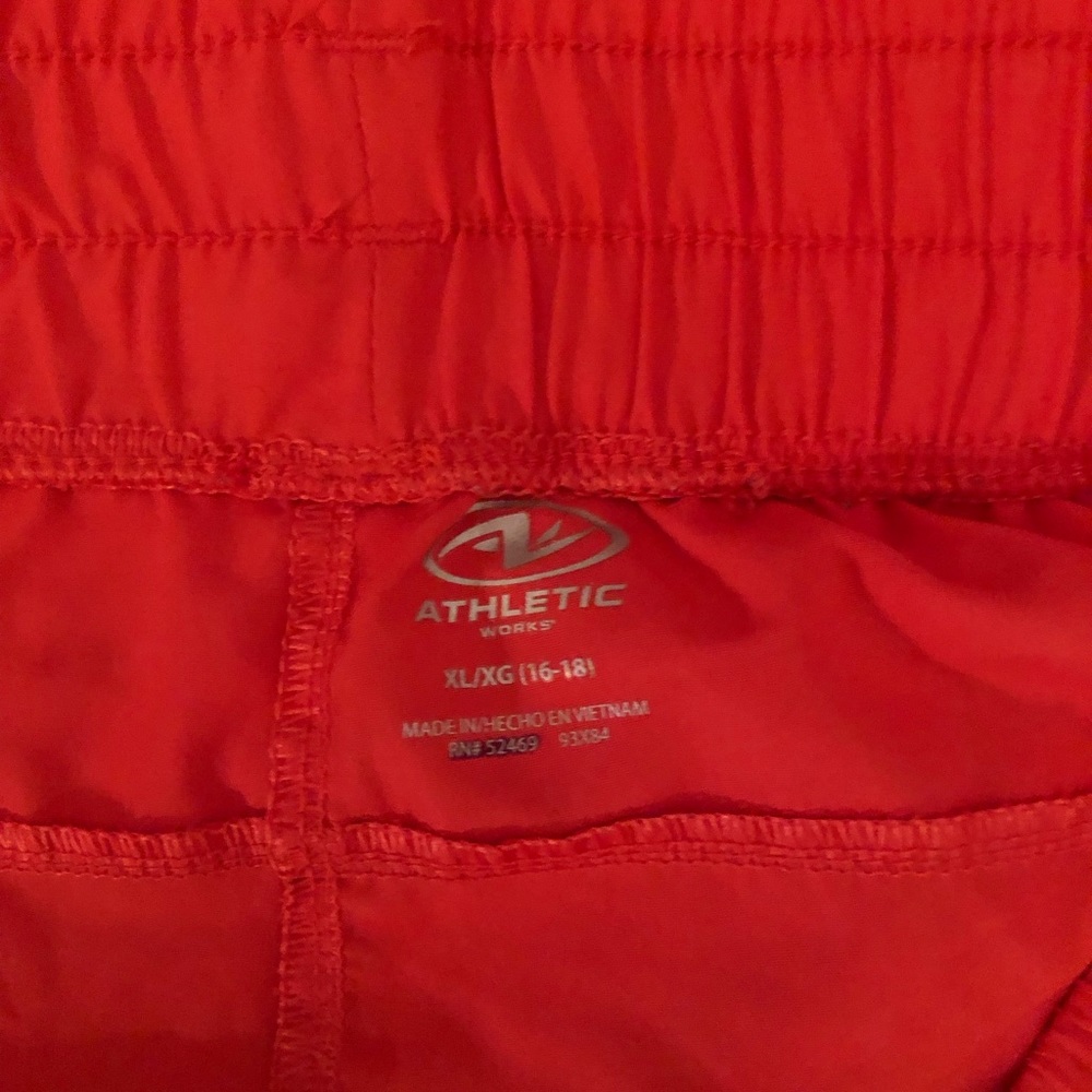 Athletic shorts - Picture 3 of 3